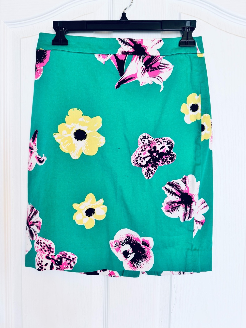 J. Crew Green Floral Pencil Skirt with Yellow & Pink Blooms Size 0